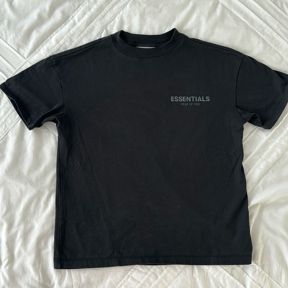 Essentials fear of God tshirt